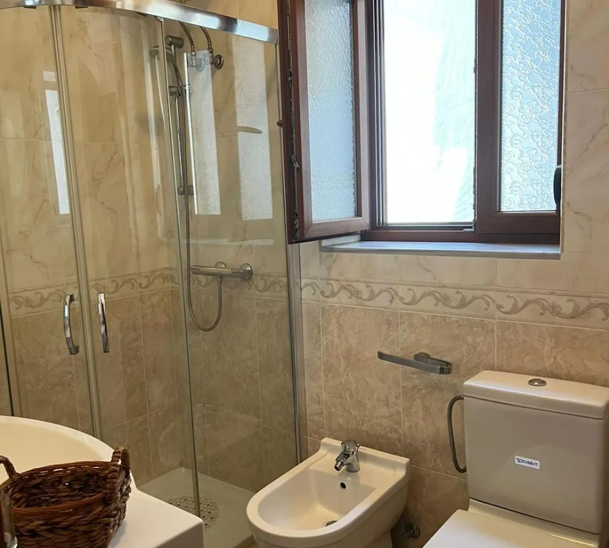 Casa Piro Lejlighed Gjirokastër 0*,